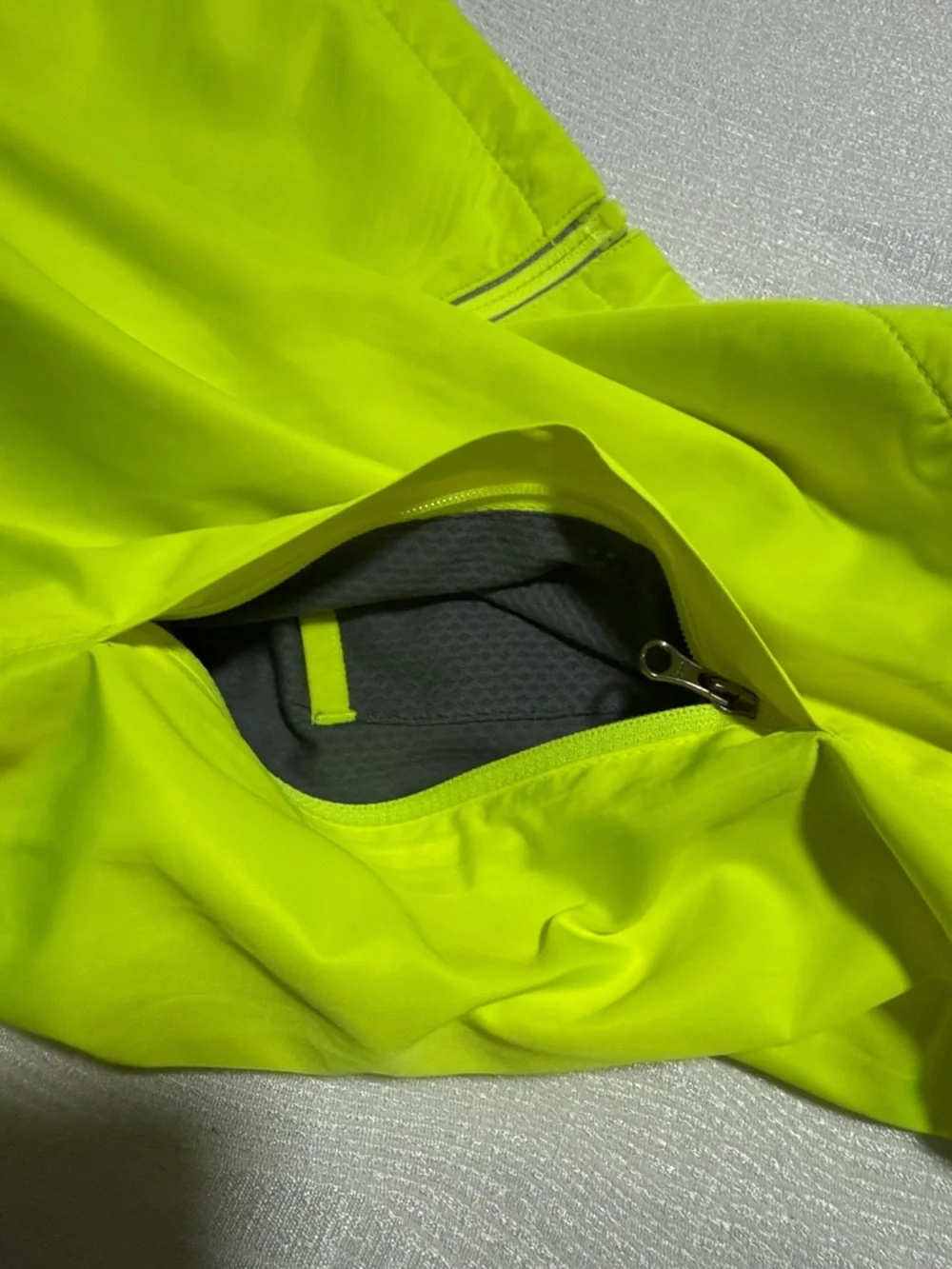 Brooks Neon Yellow Reflective Running Jacket - Picture 11 of 15